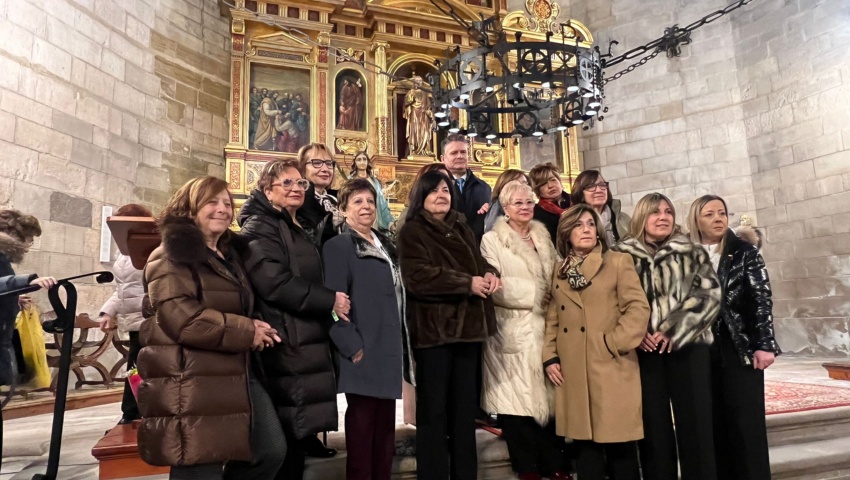 La iglesia de San Pedro acoge la misa de Santa Águeda