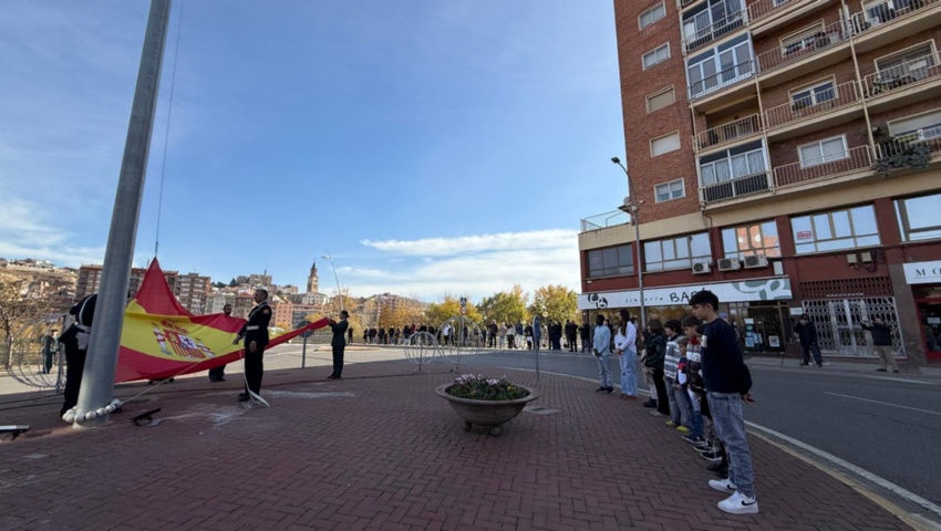 Fraga se suma a los homenajes a la Constitución