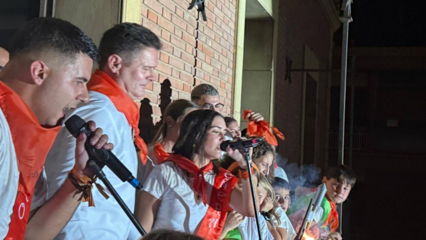 Fraga recibe las Fiestas del Pilar con un multitudinario Coetasso